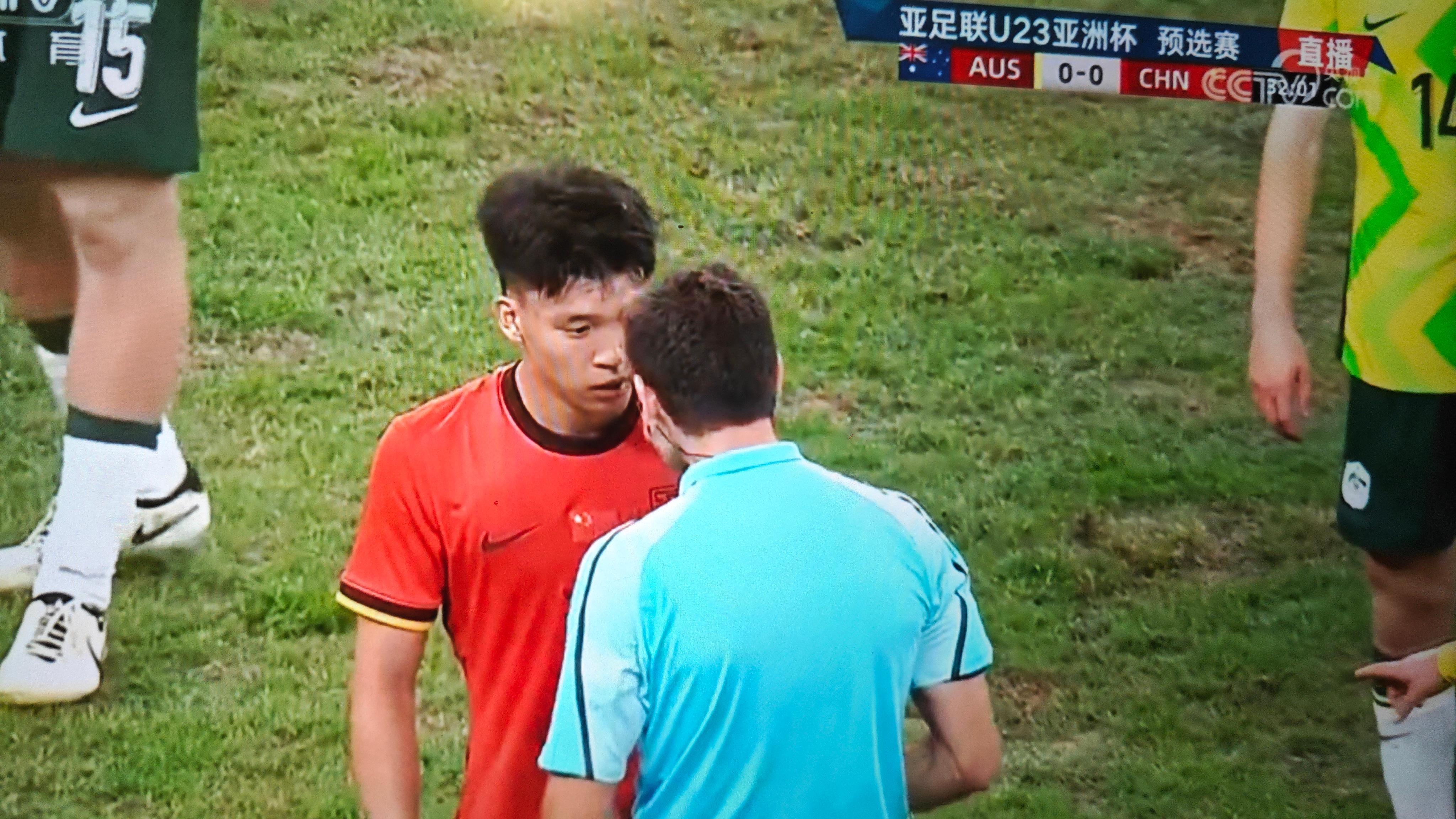 LOL官网登录入口-包含国际比赛日北京国安备战德甲；单刀错失细节曝光；管理层满意；团队化学反应显著的词条