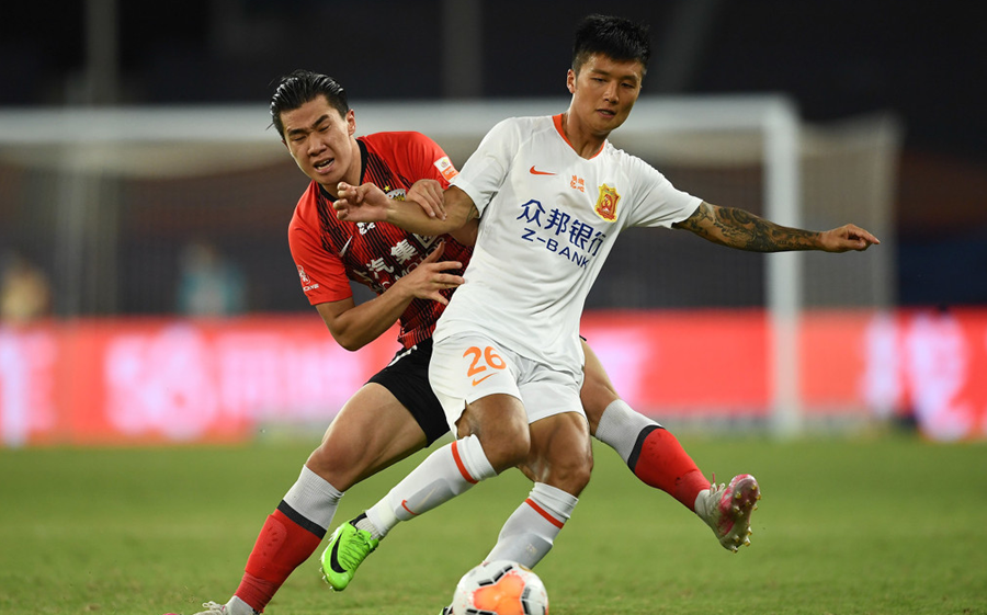 lol台服官网地址-关于北京首钢训练开放日，今晨临场应变引欢呼，中超在即，赛程密集仍需轮换的信息