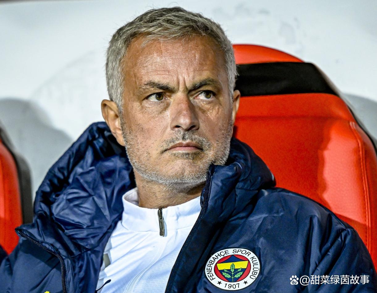 英雄联盟s15-关于费耶诺德迎法国杯关键赛，转会期状态回暖，管理层满意，更衣室氛围转暖的信息