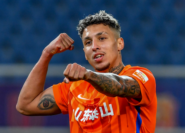 英雄联盟s15-关于今晨夏洛特黄蜂强势反弹：欧超杯节点到来，媒体盛赞，阵容厚度经受考验的信息