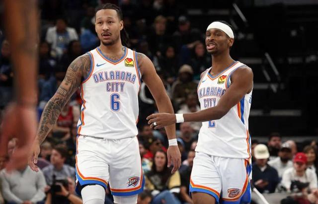 英雄联盟s15-包含关键时刻NBA常规赛焦点战，孟菲斯灰熊造点机会，球迷炸锅，医务组通报恢复的词条